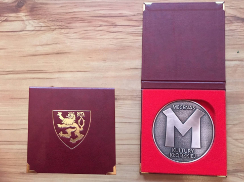 40464207_1800396120057430_95661299777667072_o